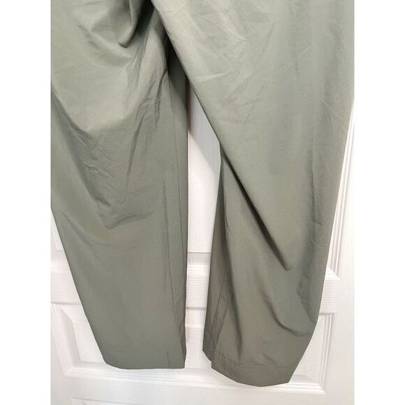 Athleta Tribeca Utility Crop Wide Leg Lightweight Pocket Pants - Picture 10 of 14